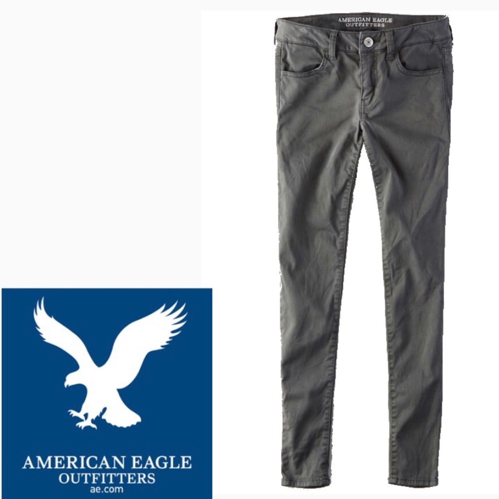 AMERICAN EAGLE Gray Low Rise Jeggings! Size 2